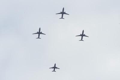 ENCABEZA ALFREDO DEL MAZO DESFILE CÍVICO MILITAR EN LA CAPITAL MEXIQUENSE