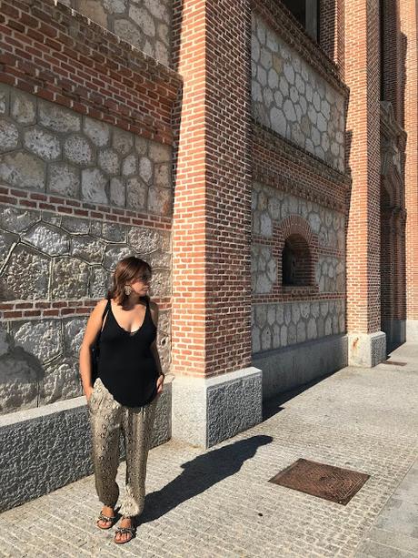 SNAKE PRINT.- SNAKE PRINT.-