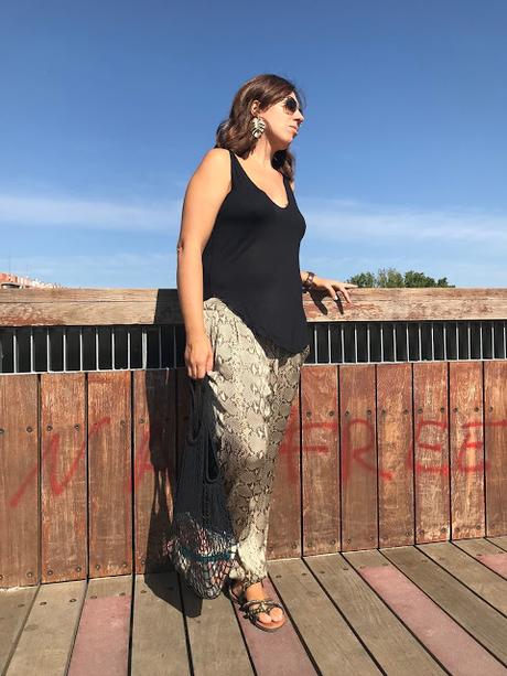 SNAKE PRINT.- SNAKE PRINT.-