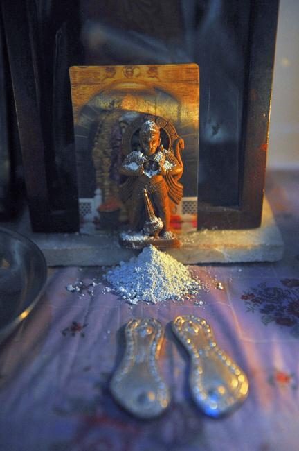 ​ Milagros de las manifestaciones de vibhuti del Señor Sri Sathya Sai Baba