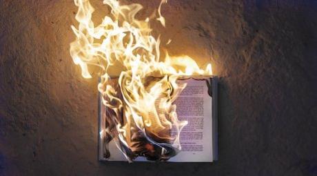 Fahrenheit 451 | Nila Velázquez
