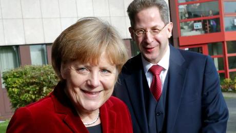 De espías: Merkel quiere cesar al director de los servicios de Inteligencia alemana.