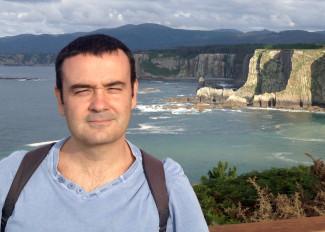 ‘De esperanza y soledades’ es la novela que nos presenta Pablo Puicercús