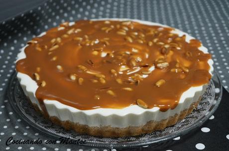 Tarta de queso con salsa de caramelo