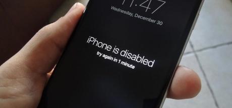 Cuidado: Hay una falla que bloquea el iPhone y obliga al usuario a reiniciarlo iphone-blok