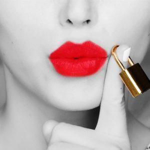 Cada Quien Cuenta La Historia A Su Manera.