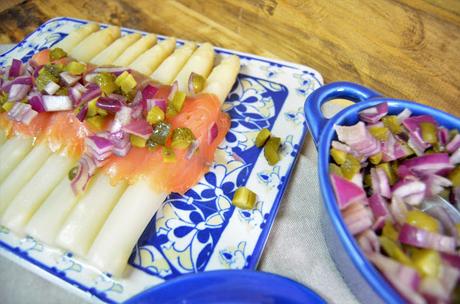 RECETA FRESQUITA Y LIGERA DE ESPARRAGOS BLANCOS CON SALMON aperitivos, cenas, espárragos blancos, espárragos blancos con salmón, plato rápido, receta fácil, receta rápida, receta rápida y fácil, recetas fresquitas, recetas ligeras, las delicias de mayte,