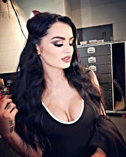 Paige habla de película que the Rock hará sobre ella Paige habla de película que the Rock hará sobre ella