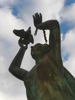 Juan de Ávalos en las calles de Extremadura