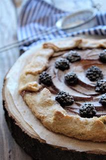 Galette de moras y melocotón