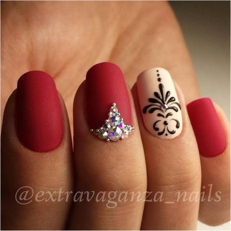 UÑAS ROJAS DECORADAS Diseños con Colores y Formas Elegantes