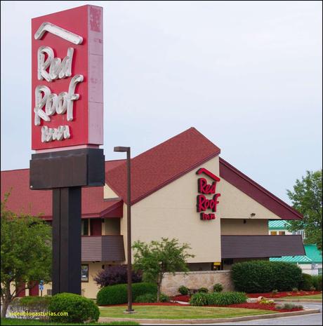 Beautiful Red Roof Inn Timonium Md