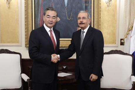 Danilo Medina recibe este viernes visita del canciller de China.