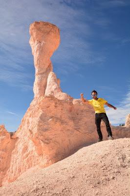 Bryce Canyon, caminando entre hoodoos Bryce Canyon, caminando entre hoodoos