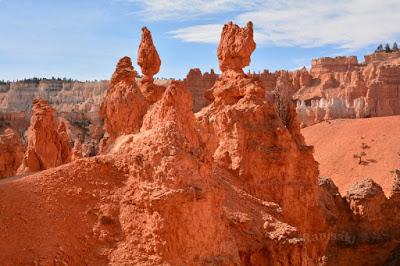 Bryce Canyon, caminando entre hoodoos Bryce Canyon, caminando entre hoodoos