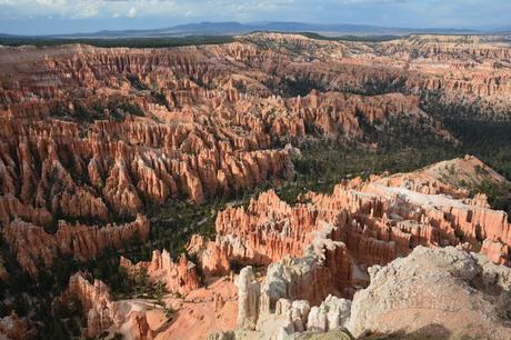 Bryce Canyon, caminando entre hoodoos Bryce Canyon, caminando entre hoodoos