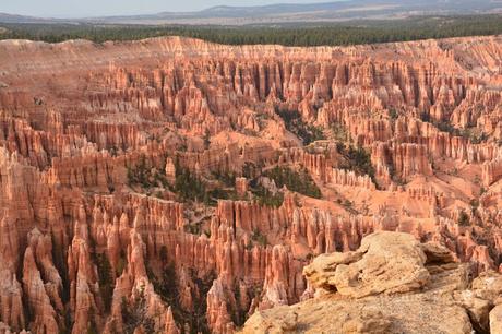 Bryce Canyon, caminando entre hoodoos Bryce Canyon, caminando entre hoodoos
