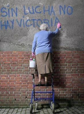 Artistas contra la monarquía, las catas del rey emérito y conatos de tensión frente al Congreso.