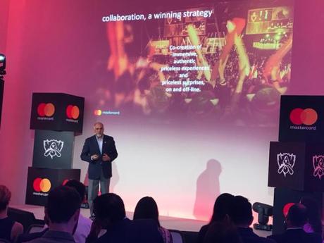 League of Legends firma con su primer socio global