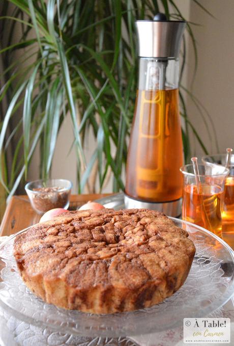 Bizcocho Cuatro Cuartos con Peras Caramelizadas