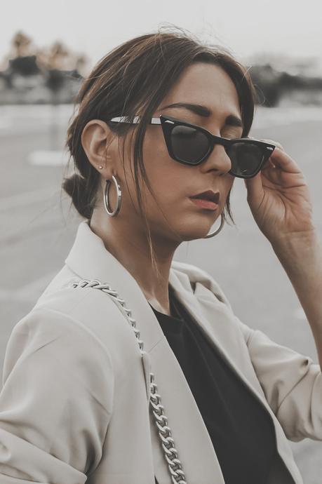 DENIM SKIRT+BASIC BLAZER - ¿CÓMO CREAR UN ARMARIO CÁPSULA?