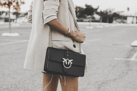 DENIM SKIRT+BASIC BLAZER - ¿CÓMO CREAR UN ARMARIO CÁPSULA?