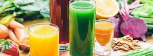 Una limpieza de jugo es una dieta de desintoxicación donde una persona consume jugos de frutas y vegetales