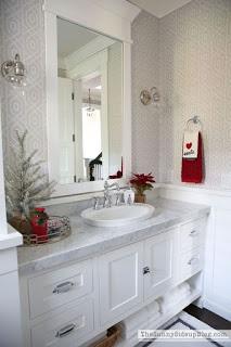 20 Hermosas ideas de cómo decorar un baño en navidad