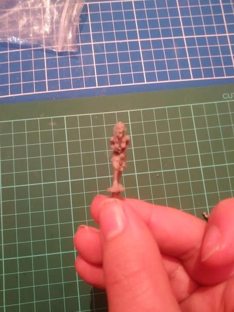 Foto-reseña Nigromante y Zombis de MOM Miniaturas Foto-reseña Nigromante y Zombis de MOM Miniaturas