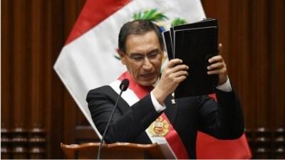 Perú: Vizcarra, controvertido