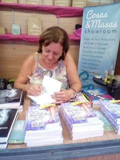 Club de lectura LA ASOMBROSA BIBLIOTECARIA DE LITTLE ROCK con Cosas & Musas Club de lectura LA ASOMBROSA BIBLIOTECARIA DE LITTLE ROCK con Cosas & Musas