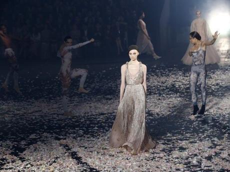 Dior inaugura con danza la semana de la moda de Paris