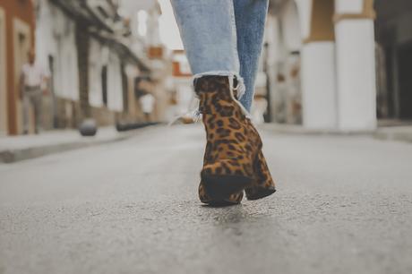 MUSTAR SHIRT + LEOPARD BOOTIES