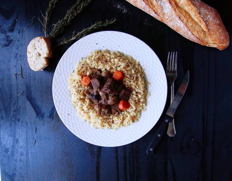 TRIGO CON CARNE EN SALSA