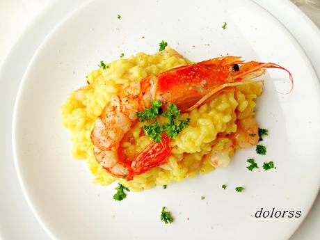 Risotto de azafrán y gambas