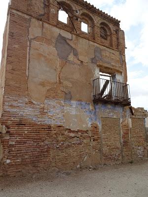 Edificios derruidos en Belchite Edificios derruidos en Belchite