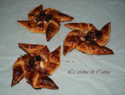 Molinillos de queso mascarpone y arándanos