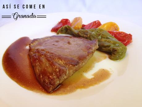 Presa ibérica al Pedro Ximenez con pimientos caramelizados Presa ibérica al Pedro Ximenez con pimientos caramelizados