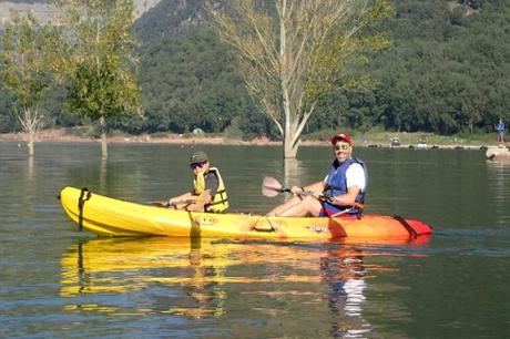 Paseo en kayak por el pantano de Sau