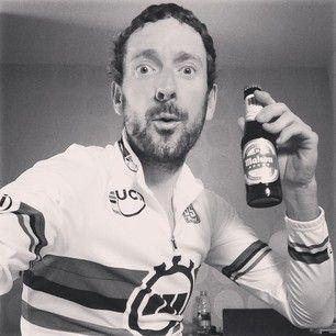 ¿Cómo mantenerte hidratado? Los secretos del ciclismo