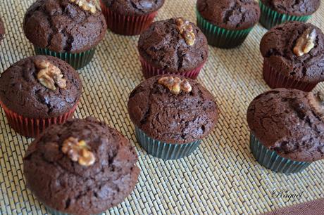 Magdalenas con chocolate y nueces Magdalenas con chocolate y nueces