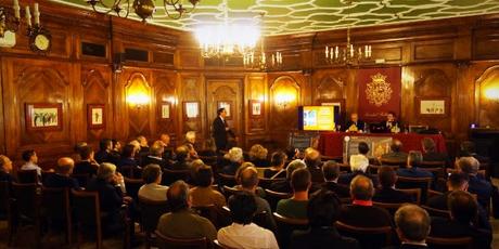 La Sociedad Bilbaína acoge el debate abierto sobre las esencias de la Masonería