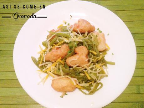 Tallarines de judias verdes con buñuelos de langostinos