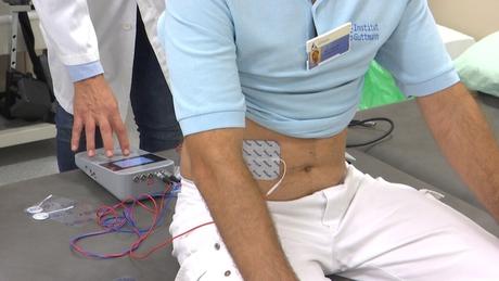 La nueva técnica que permite caminar a pacientes parapléjicos