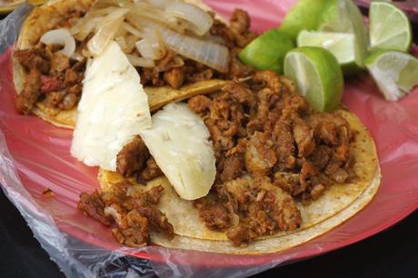 Los Chupacabras: su terror va más allá del nombre Tacos de Pastor - Los Chupacabras