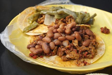 Los Chupacabras: su terror va más allá del nombre Taco chupas - chupacabras