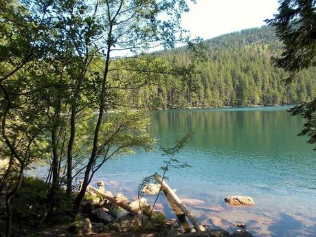 Descubre los colores del otoño en las montañas de República Checa