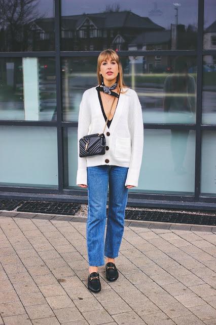 TIEMPO DE CARDIGAN.-