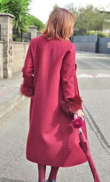 MIS LOOKS- VESTIDO DE FLORES Y ABRIGO EN GRANATE MIS LOOKS- VESTIDO DE FLORES Y ABRIGO EN GRANATE