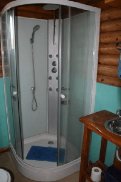 Salen a la luz imágenes de la casa del dirigente cubano Esteban Lazo